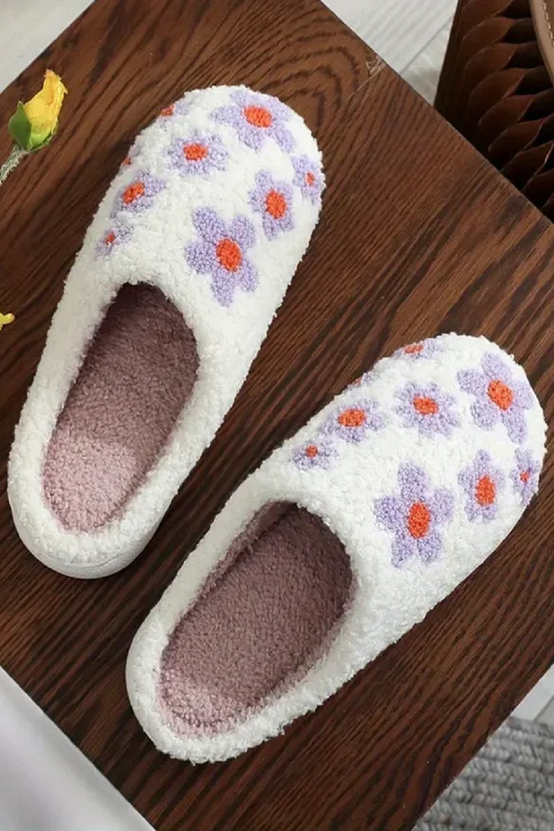 PLUSH COZY SLIPPERS